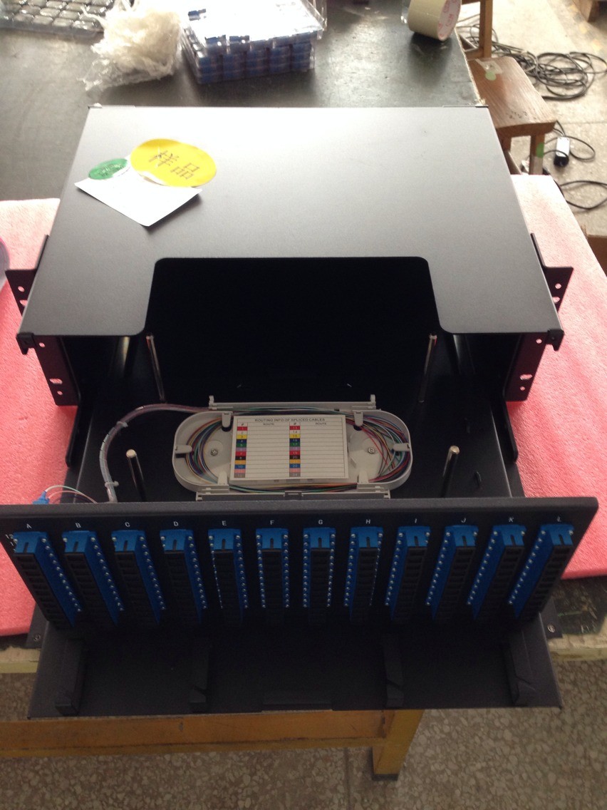 Fiber Optic Sliding type 144 ODF SC sliding type complete with SC/PC adaptor 144pecs only, 4U, with accessories , bared fiber protection tube and cassettes of 24core 6 pecs,19'&21'/ETSI fixing barckets