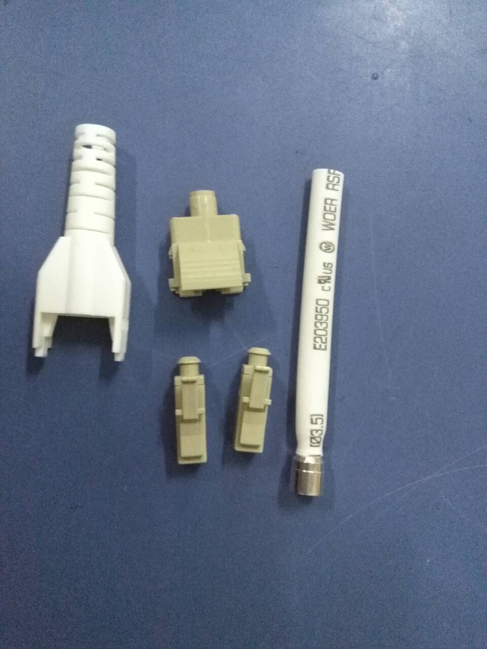LC MM Uniboot connector Beige Kit with Ferrule