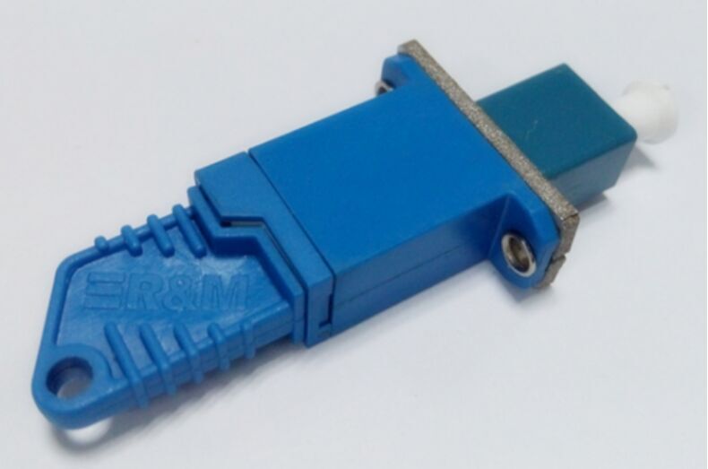 E2000/UPC to LC/UPC Singlemode/Multimode Simplex Plastic Fiber Adapter