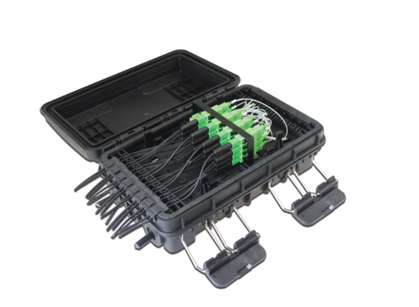 China FTTH box 24 cores with splitter