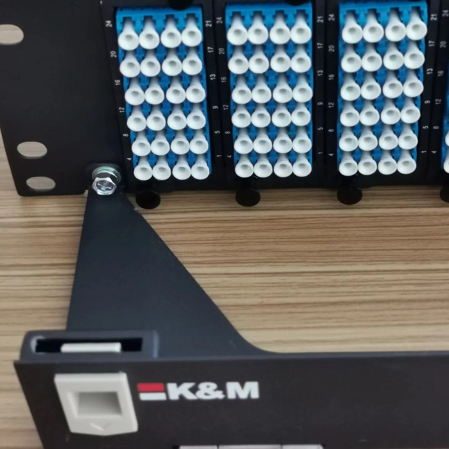 2U Rack Mount MPO To LC 288 Core HD Patch Panel