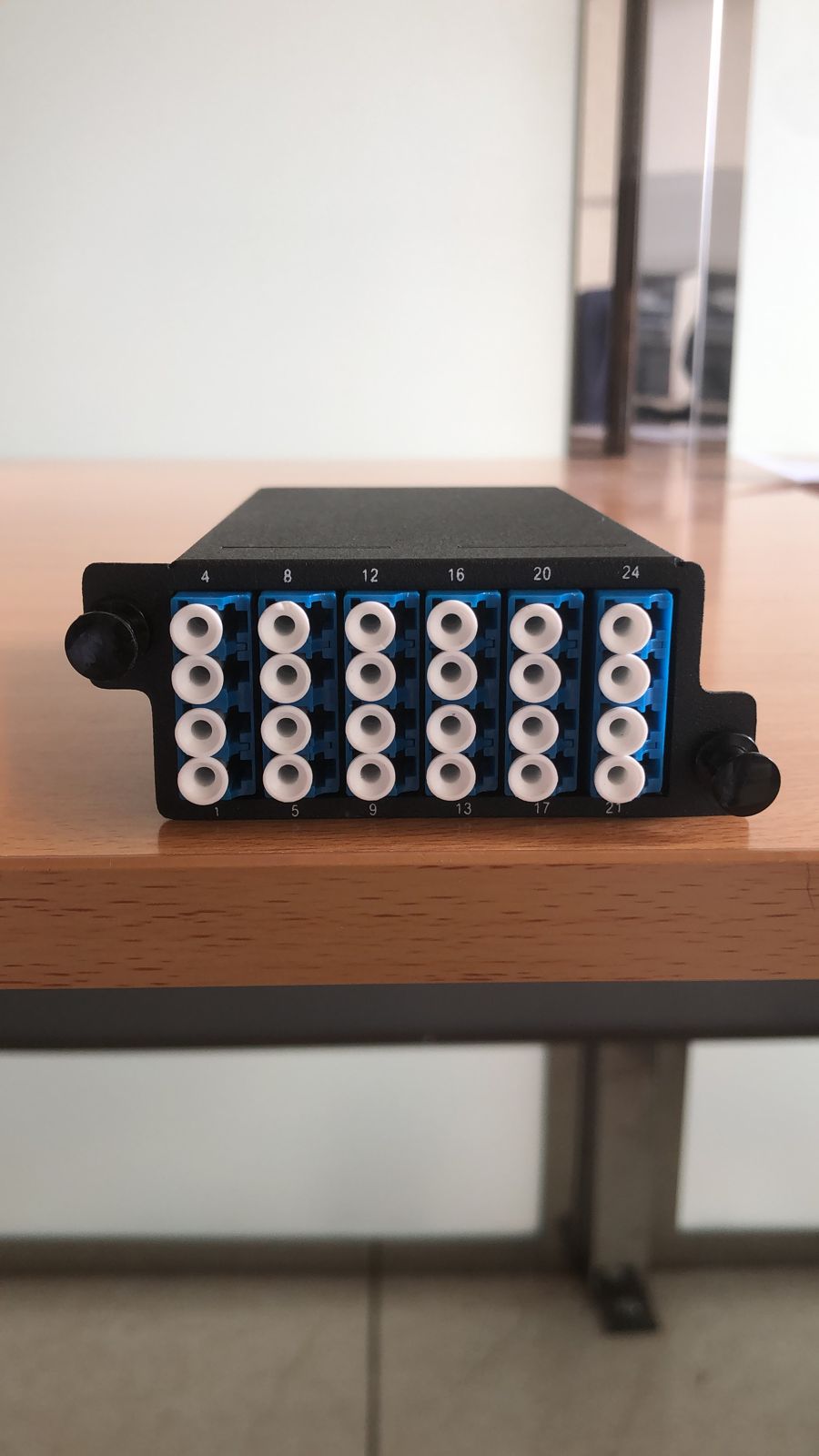 2U Rack Mount MPO To LC 288 Core HD Patch Panel