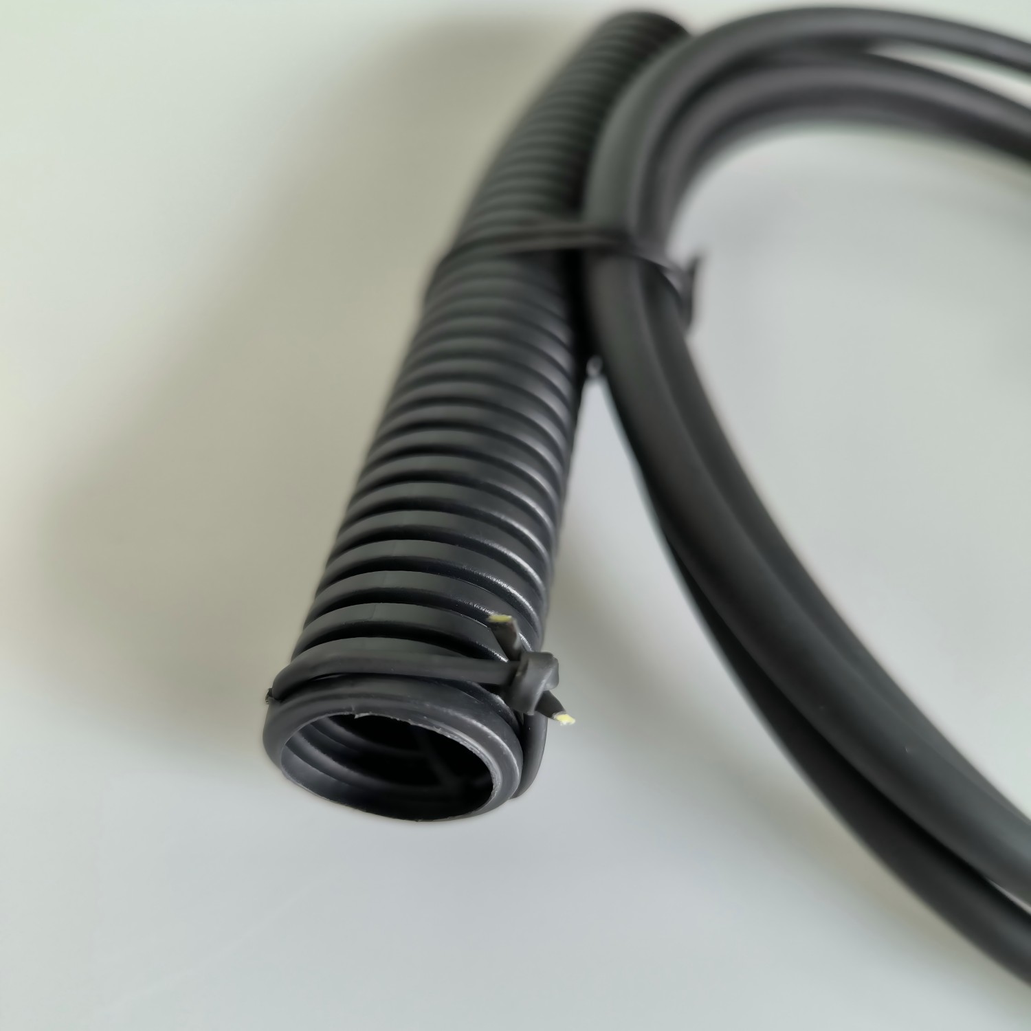 PDLC-DLC Waterproof Fiber Patch Cord G657A2 fiber, armored branch with Corrugated PVC tube Protection