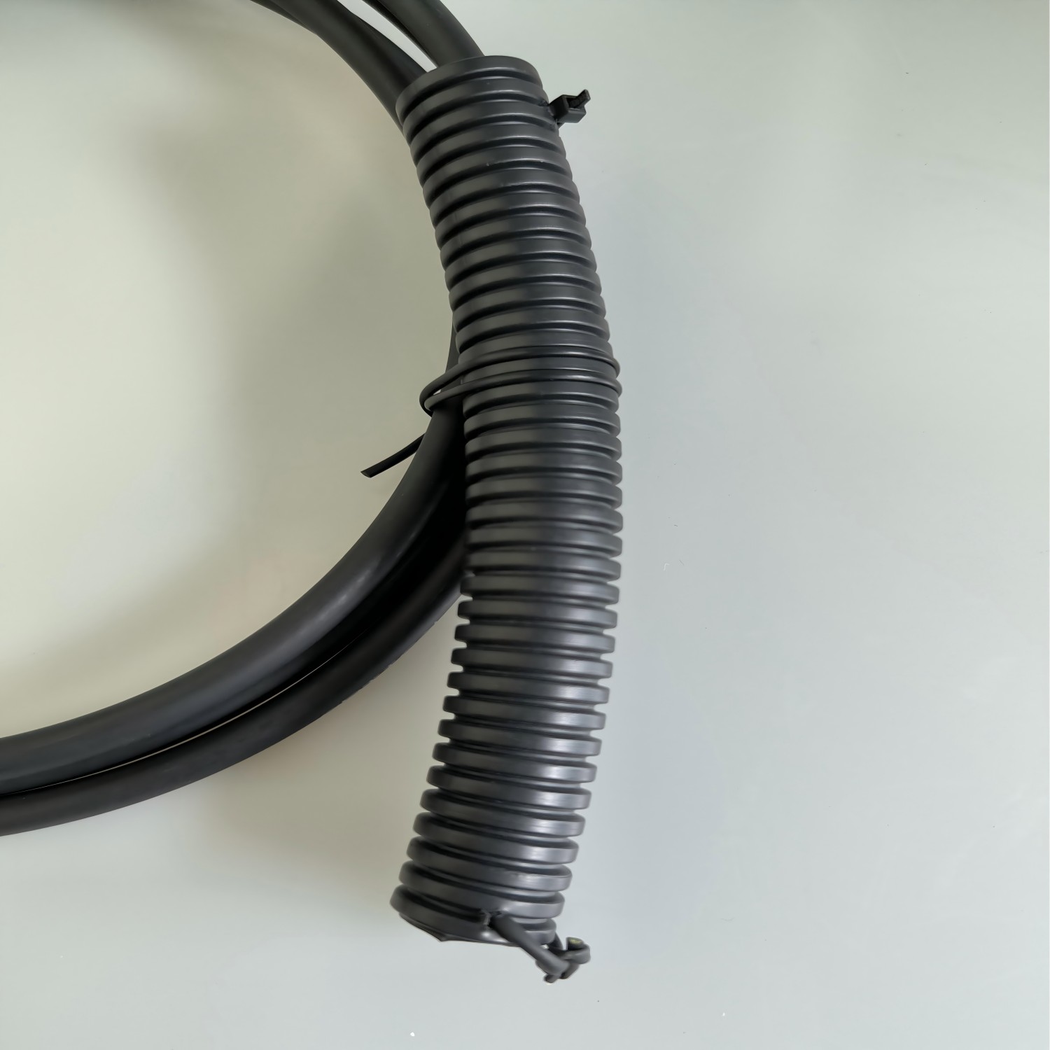 PDLC-DLC Waterproof Fiber Patch Cord G657A2 fiber, armored branch with Corrugated PVC tube Protection